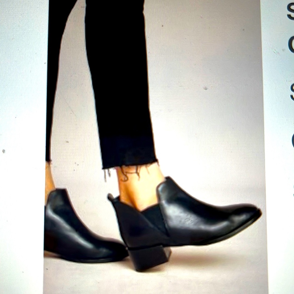 Seychelles black bootie